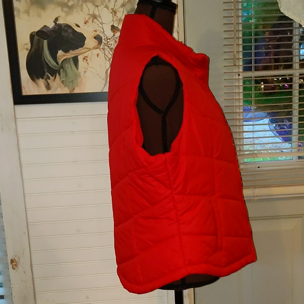 Aeropostale Red & Navy Puffer Vest with Front Zip - Picture 3 of 8